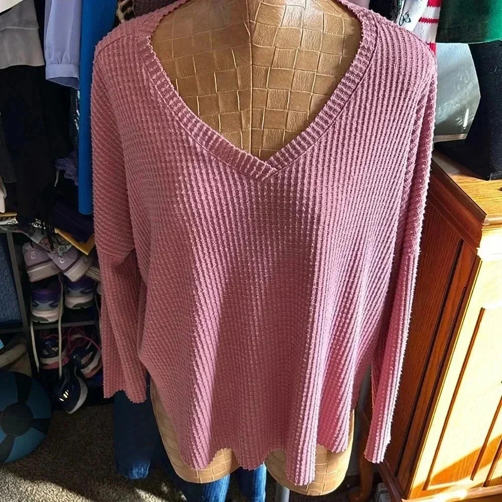 Sadie &‎ Sage Women’s Small Waffle knit Vneck top